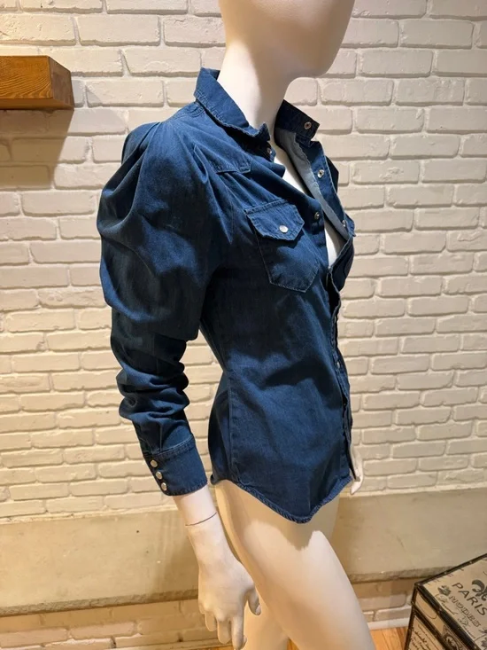 Torn by Ronny Kobo Chambray Denim Blouse S NWT Structured Chic Mutton Sleeve - Picture 15 of 16
